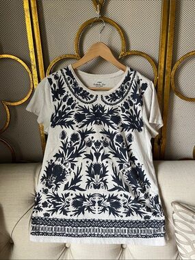 Coldwater Creek Cream Tee with Navy Floral Print